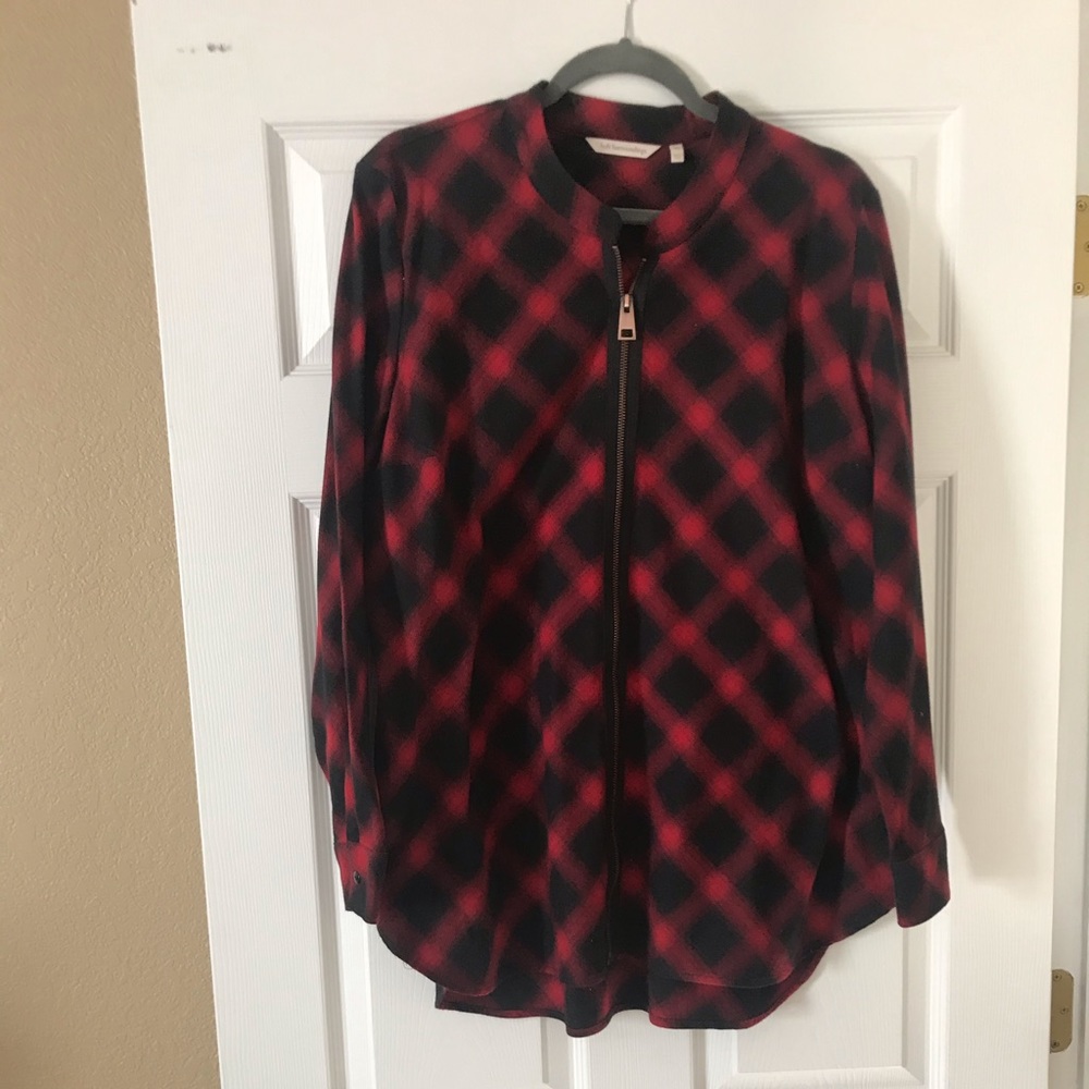 Soft Surroundings NWOT plaid zippered top
